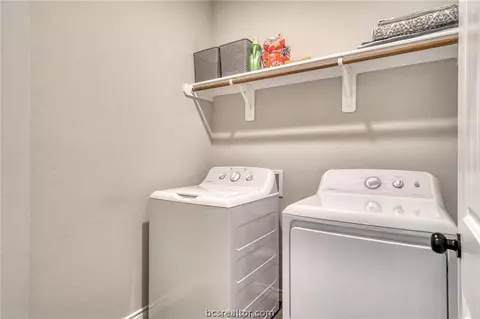 2036 Chief St, Bryan, TX 77807 photo 8