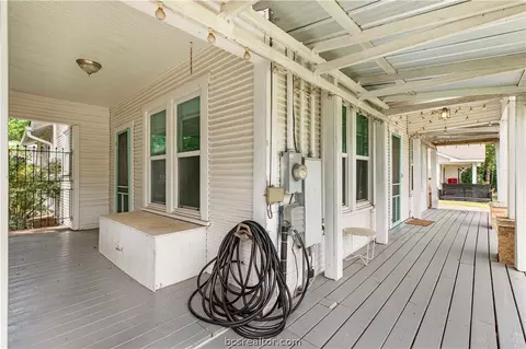 Exterior - 1111 E 25th St, Bryan, TX 77803 photo 5 of 10