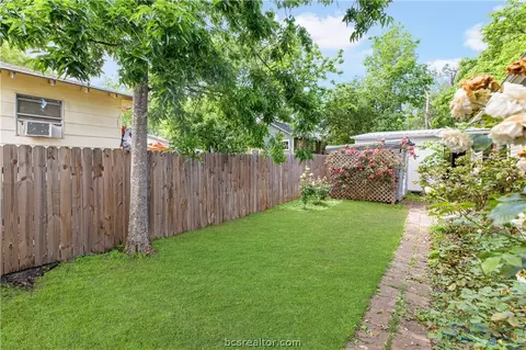 Exterior - 1111 E 25th St, Bryan, TX 77803 photo 6 of 10