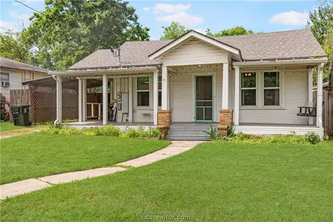 1111 E 25th St, Bryan, TX 77803