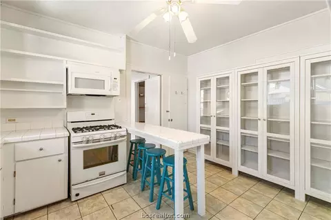 Kitchen - 1111 E 25th St, Bryan, TX 77803 photo 4 of 4