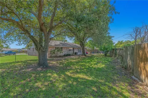 1216 Barak Cir, Bryan, TX 77802 photo 18