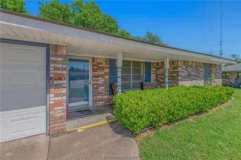 1216 Barak Cir, Bryan, TX 77802 photo 3