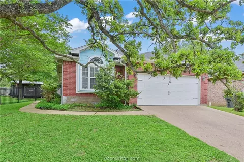 1916 Wilderland, Bryan, TX 77807
