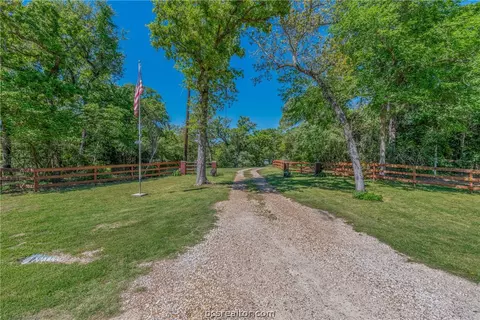 17686 Cr 473, Somerville, TX 77879