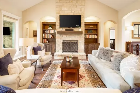 Living - 3328 Covington Ct, Bryan, TX 77808 photo 2 of 5
