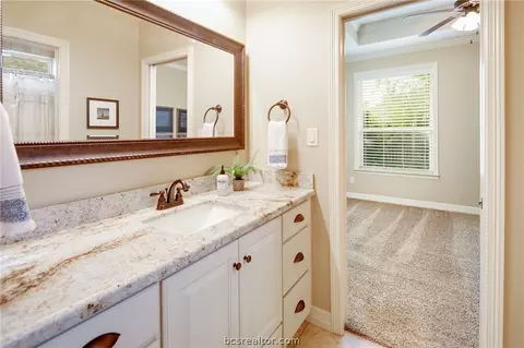 Bath - 3328 Covington Ct, Bryan, TX 77808 photo 7 of 8