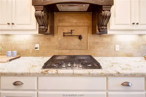 Kitchen - 3328 Covington Ct, Bryan, TX 77808 photo 5 of 5