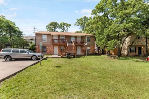 704 Navidad St, Bryan, TX 77801 photo 3