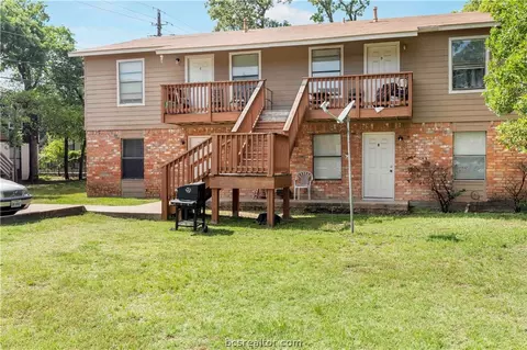 704 Navidad St, Bryan, TX 77801 photo 2