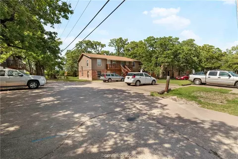 704 Navidad St, Bryan, TX 77801 photo 6