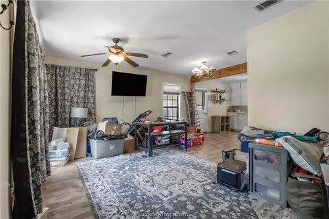 813 Mcashan St, Bryan, TX 77803 photo 3