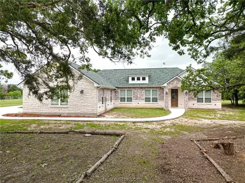 4131 Golden Eagle Dr, Bryan, TX 77808 photo 1