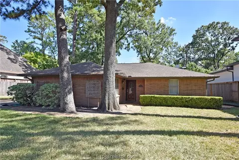 1234 Glourie Dr, Houston, TX 77055