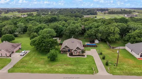 4153 Vintage Hills Dr, Bryan, TX 77808