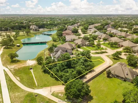 2063 Ravenstone, College Station, TX 77845