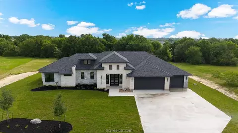 10703 Harvey Ranch Rd, College Station, TX 77845