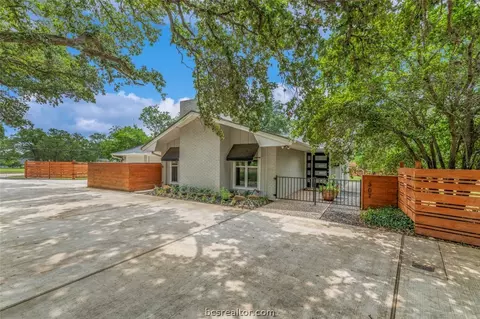 307 Hensel Ave, Bryan, TX 77801