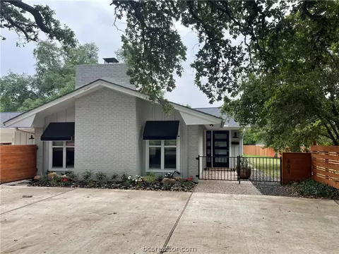 307 Hensel Ave, Bryan, TX 77801 photo 4