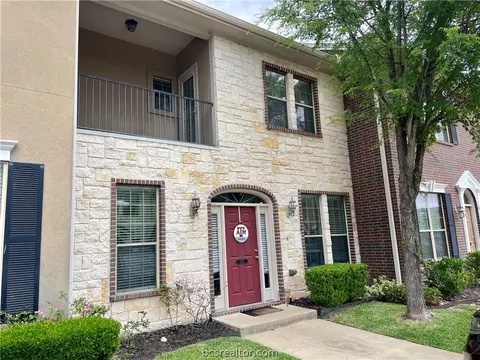 125 Forest, College Station, TX 77840