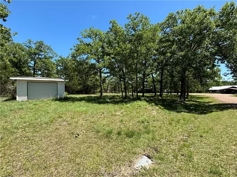 200 Ripple Creek Dr E, Somerville, TX 77879