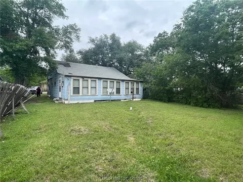 Exterior - 1407 E 23rd St, Bryan, TX 77803 photo 2 of 6