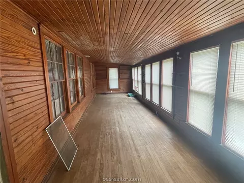 Entry Way - 1407 E 23rd St, Bryan, TX 77803 photo 3 of 4