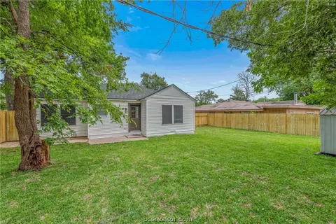 Exterior - 1415 Park St, Bryan, TX 77803 photo 6 of 6