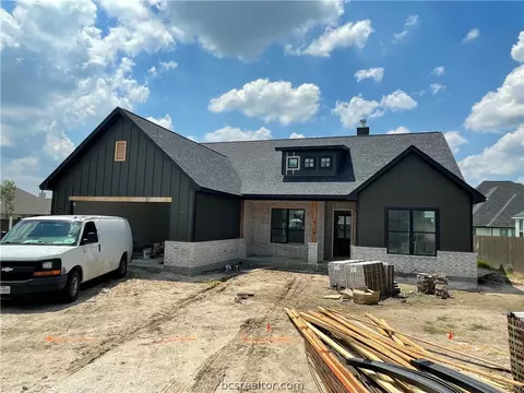 4301 Conestogo Ct, Bryan, TX 77802