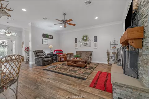 Living - 5784 Easterling Dr, Bryan, TX 77808 photo 2 of 2