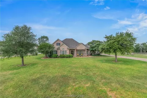 Exterior - 5784 Easterling Dr, Bryan, TX 77808 photo 1 of 9