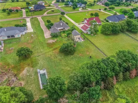 View/Area - 5784 Easterling Dr, Bryan, TX 77808 photo 4 of 4