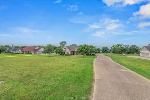 View/Area - 5784 Easterling Dr, Bryan, TX 77808 photo 2 of 4