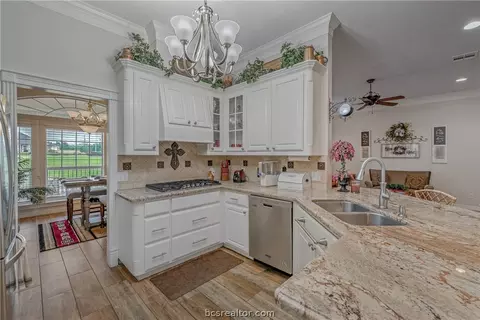 Kitchen - 5784 Easterling Dr, Bryan, TX 77808 photo 3 of 4