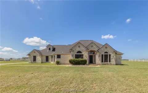 3575 N Country Dr, Bryan, TX 77808