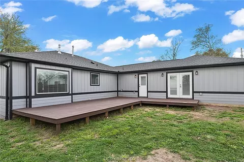 Exterior - 706 Broadmoor Dr, Bryan, TX 77802 photo 3 of 9