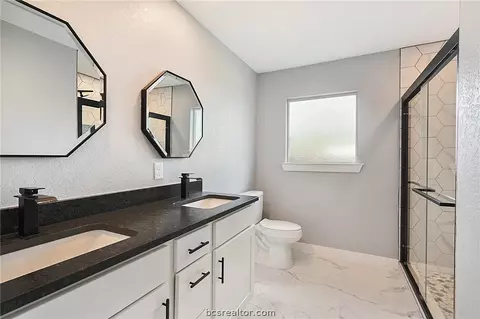 Bath - 706 Broadmoor Dr, Bryan, TX 77802 photo 4 of 4