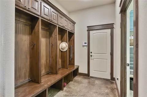 Entry Way - 7600 Hidden Trl, Bryan, TX 77808 photo 3 of 3