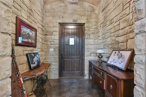 Entry Way - 7600 Hidden Trl, Bryan, TX 77808 photo 1 of 3