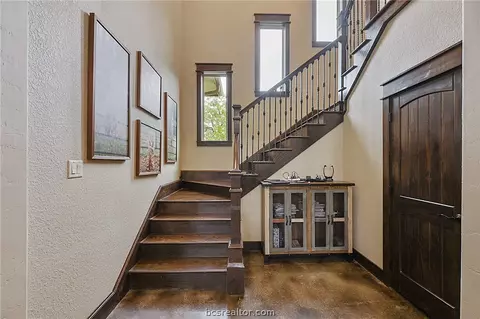Entry Way - 7600 Hidden Trl, Bryan, TX 77808 photo 2 of 3