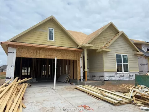 6207 Rockford Dr, College Station, TX 77845