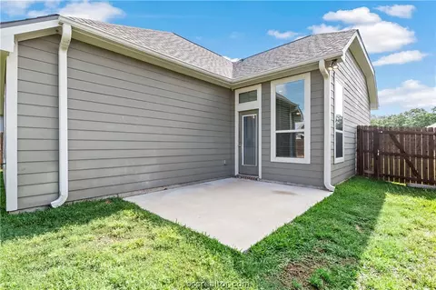 2017 Dumfries Dr, Bryan, TX 77807 photo 19