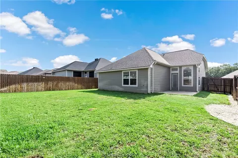 2017 Dumfries Dr, Bryan, TX 77807 photo 20