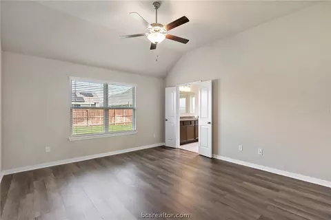 2017 Dumfries Dr, Bryan, TX 77807 photo 10