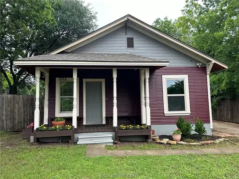 602 E Martin Luther King Jr St, Bryan, TX 77803