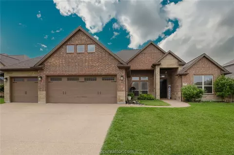 15753 Timber Creek Ln, College Station, TX 77845