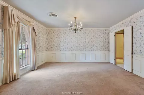 1205 Broadmoor Dr, Bryan, TX 77802 photo 9