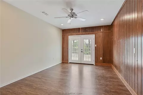 1205 Broadmoor Dr, Bryan, TX 77802 photo 28