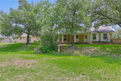 1205 Broadmoor Dr, Bryan, TX 77802 photo 32