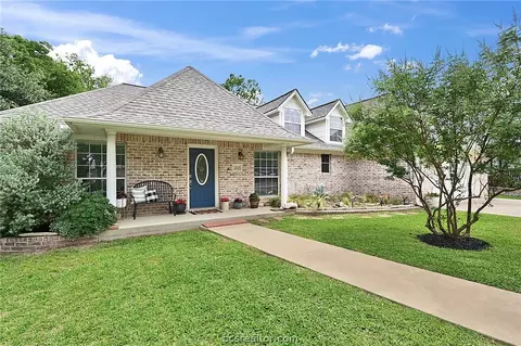 2625 Manchester Dr, Bryan, TX 77802